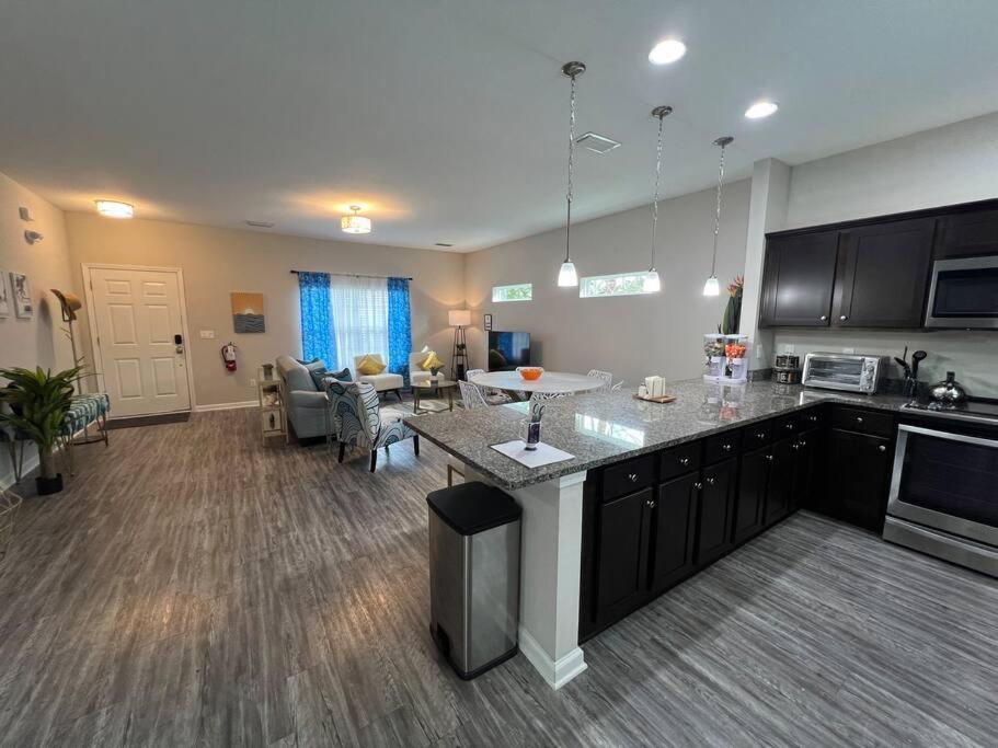 Ferienhaus The August - 3br 2.5ba Open Concept 1.4 Mi To Town